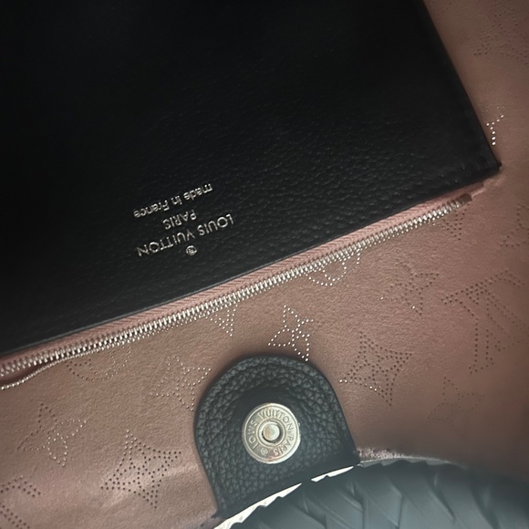 Louis Vuitton Carmel Mahina Hobo + Zippy Wallet + Bandeau – Rare Set - Picture 4 of 15